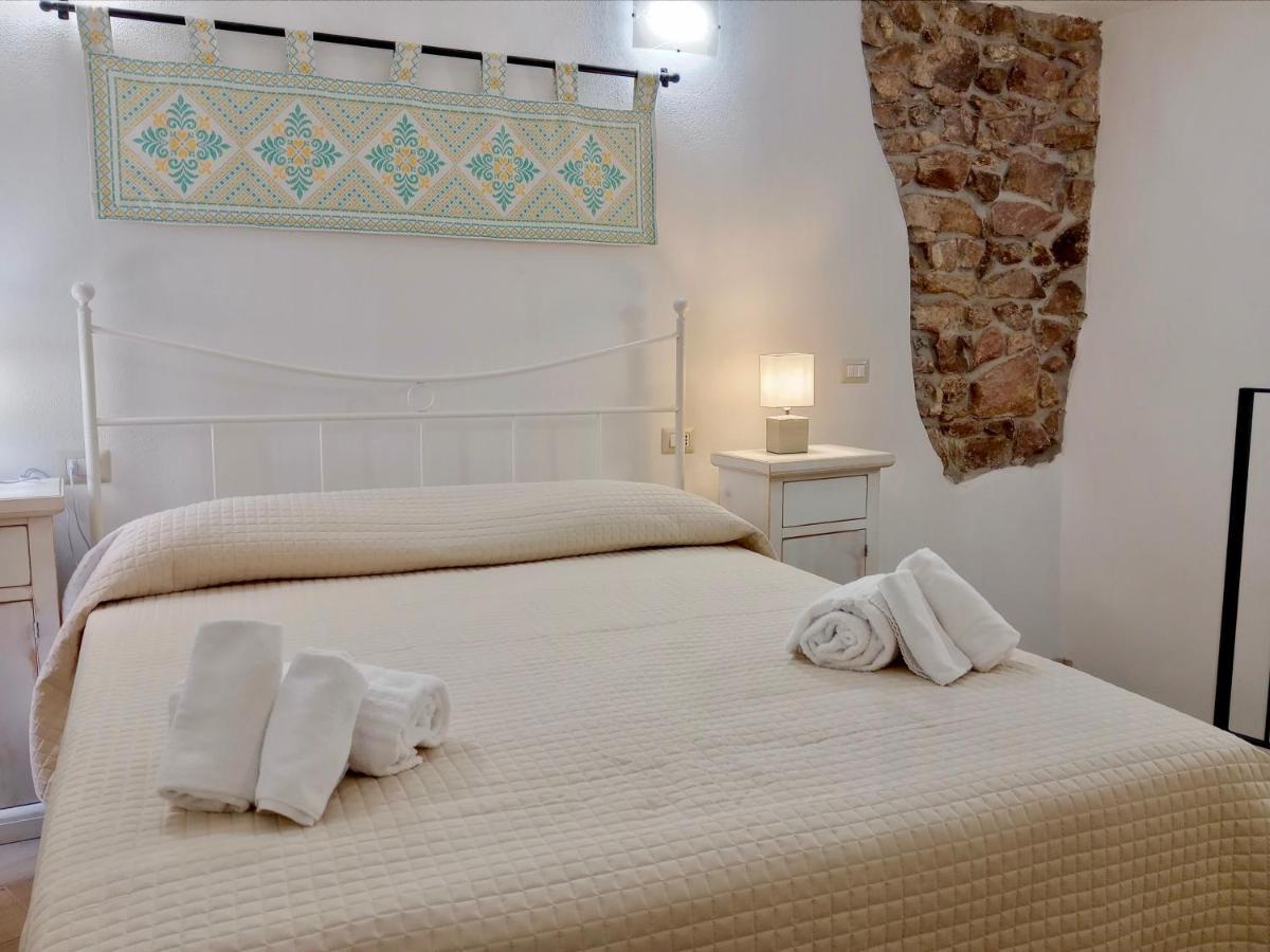 Sardinian Gallery Fonte 博萨 外观 照片
