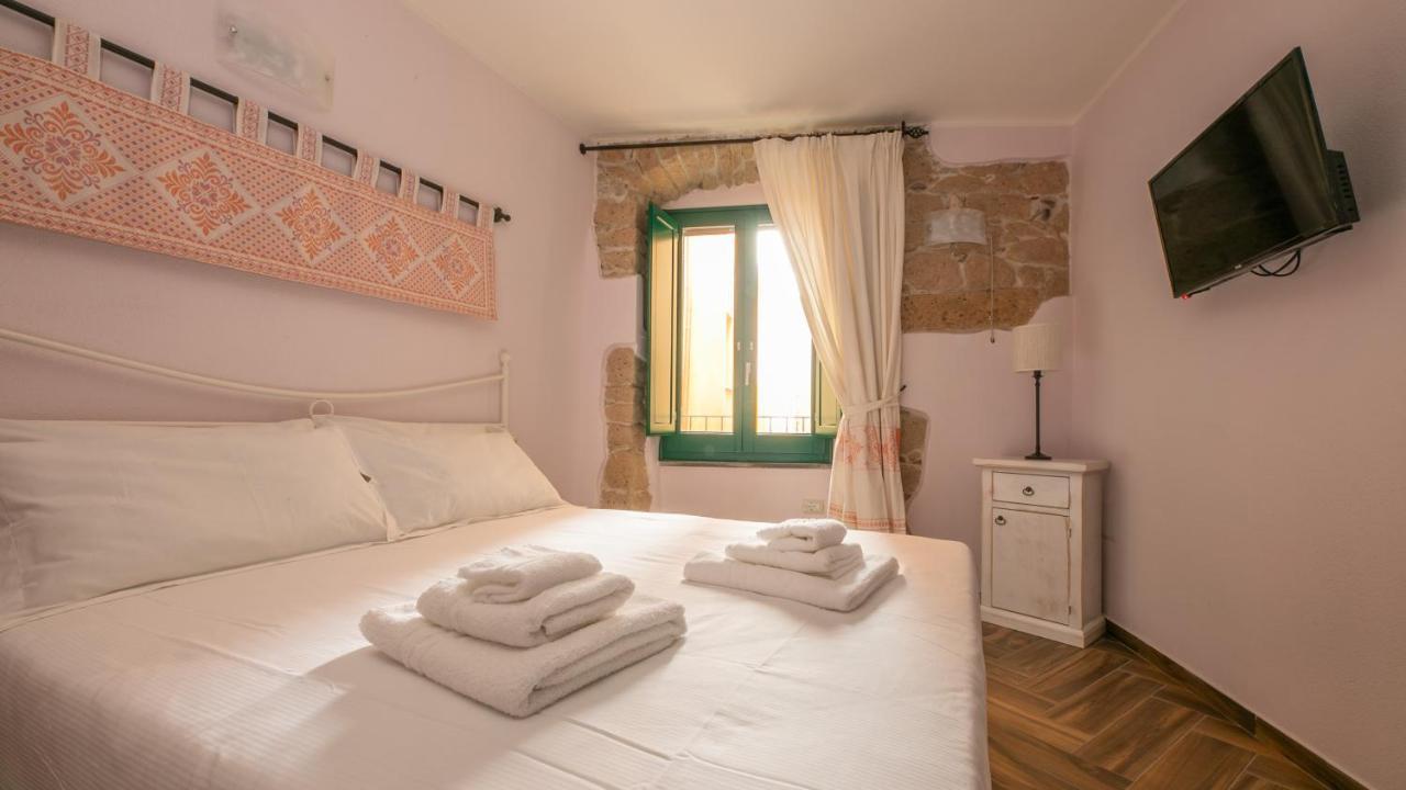 Sardinian Gallery Fonte 博萨 外观 照片