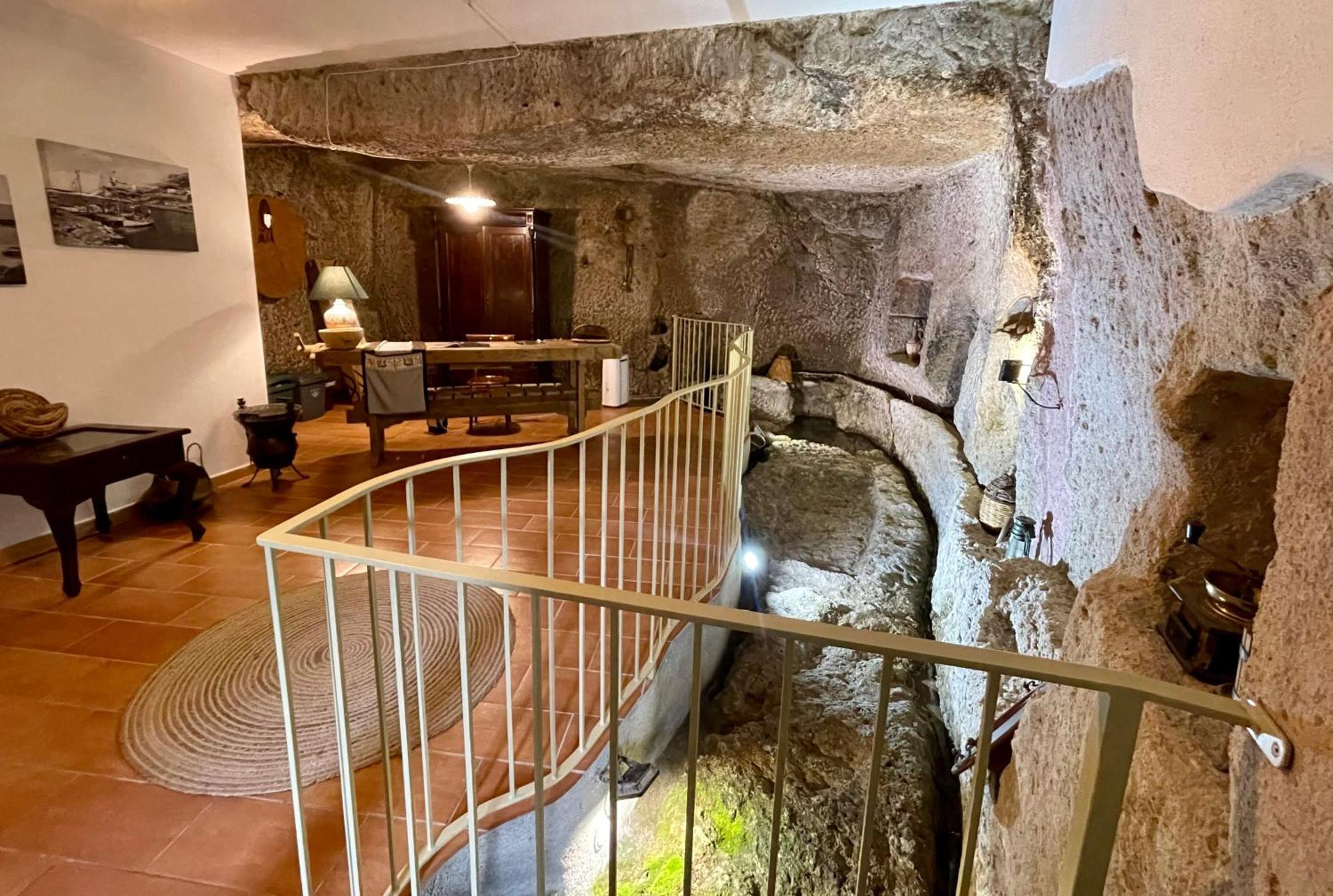 Sardinian Gallery Fonte 博萨 外观 照片