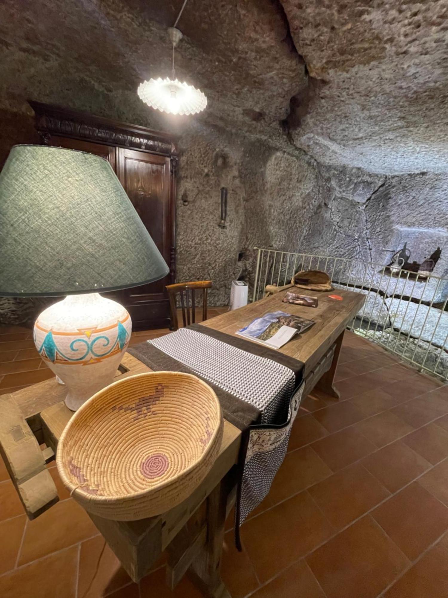 Sardinian Gallery Fonte 博萨 外观 照片